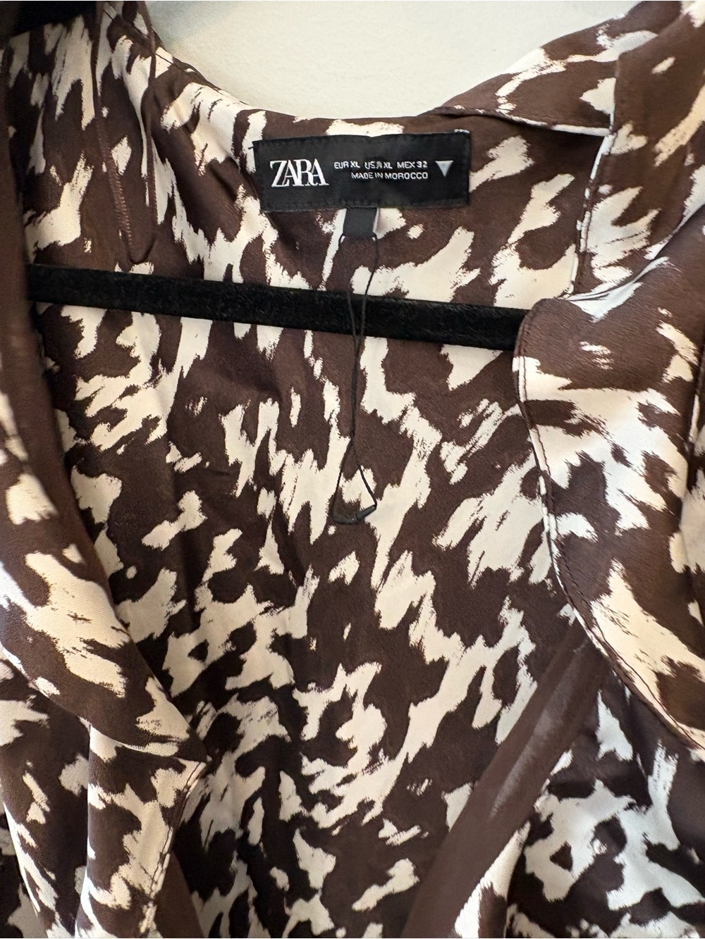 Zara bloggers fave Brown & White Printed Long flare Sleeve maxi Dress - Picture 7 of 10